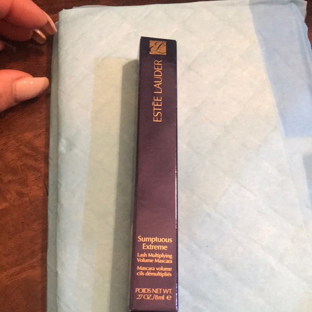 Estée Lauder Sumptuous Extreme volume Mascara